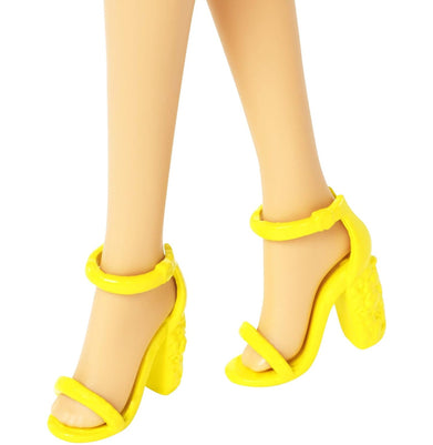 imagBarbie Doll And Party Fashions