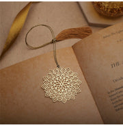 imagGeometric Brass Flower Bookmark: A Touch of Elegance for Every Reader buy online at crossword.in