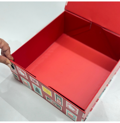 imagLoope Elegant Christmas Magnetic Gift Box buy online at crossword.in