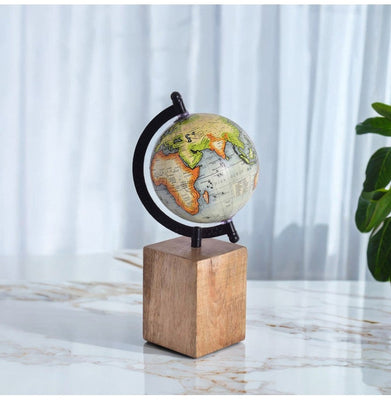 imagThe Earth in Miniature-Sea Green Globe 5