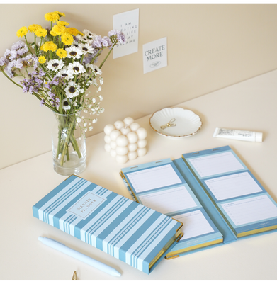 imagWeekly Planner - Monday Blues