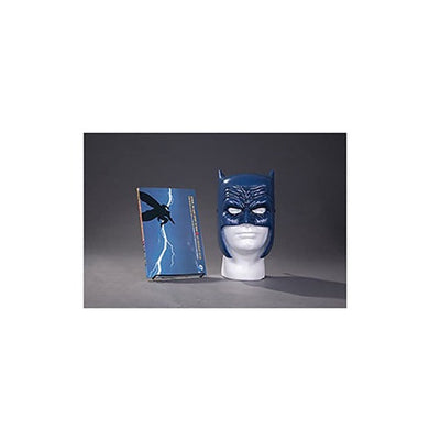 imagBatman the Dark Knight Returns: Book & Mask Set Paperback Miller Frank; Janson Klaus; Varney Lynn and Costanza John