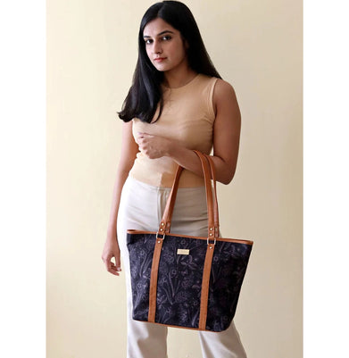 imagBlack Blossoms Tote Bag