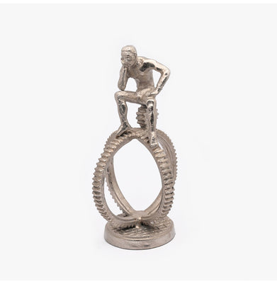 imagThe Thinking Man Sculptures -Cdart056-1
