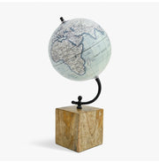 image //www.c...World Globe