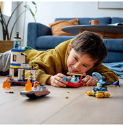 image //www.c...LEGO City Seaside Police and Fire Mission 60308 Building Kit