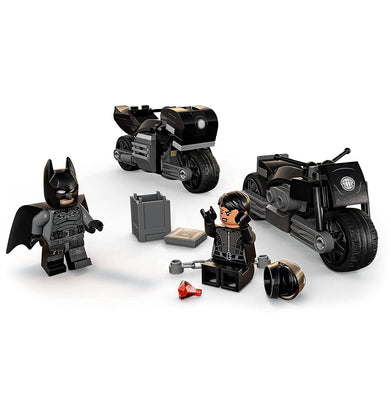imagLEGO DC Batman: Batman & Selina Kyle Motorcycle Pursuit 76179 149 Pieces