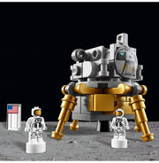 image //www.c...LEGO Ideas NASA Apollo Saturn V