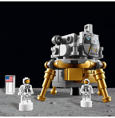 imagLEGO Ideas NASA Apollo Saturn V