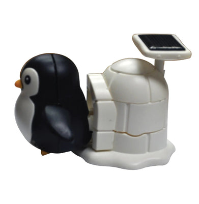 imagSOLAR IGLOO HOUSE WITH PENGUIN